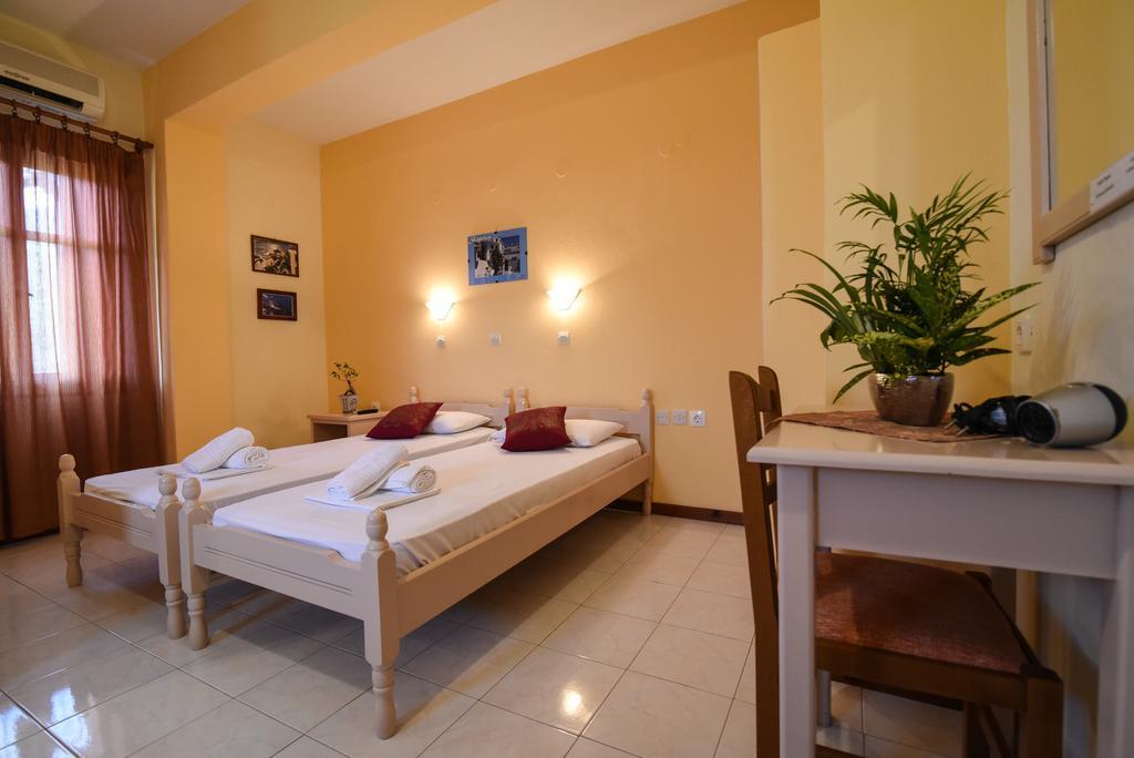 Studios Filippos Skopelos stad Rum bild