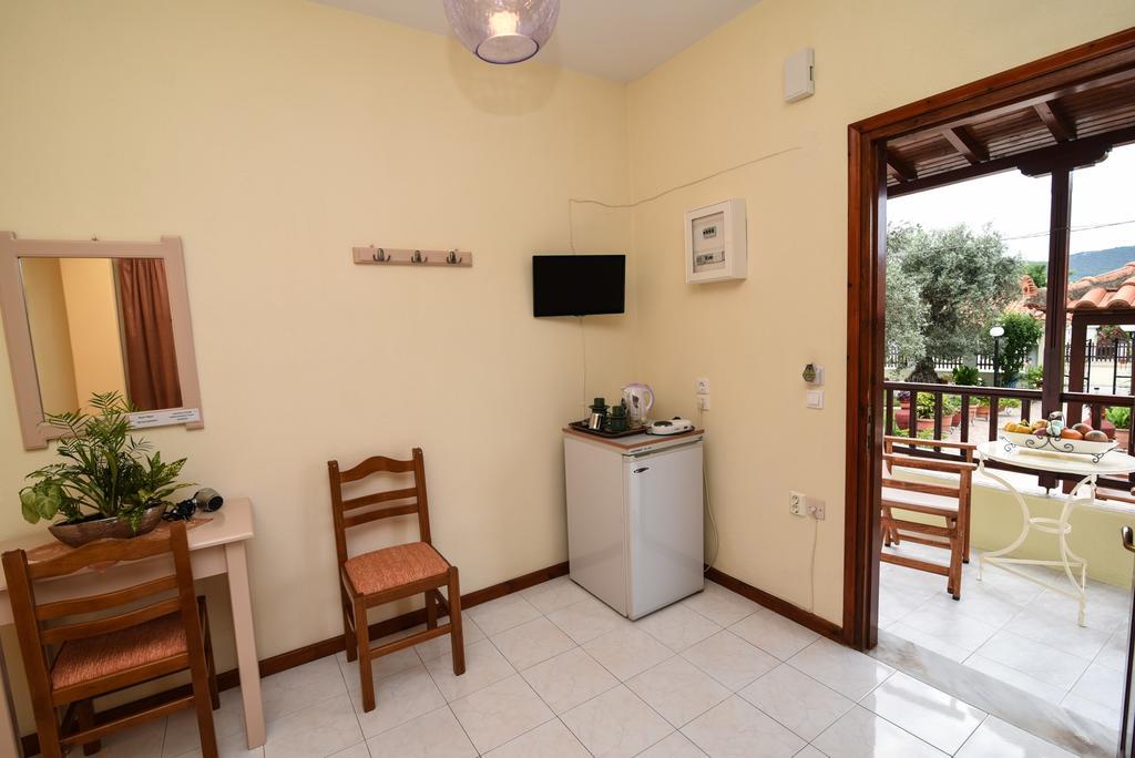 Studios Filippos Skopelos stad Rum bild