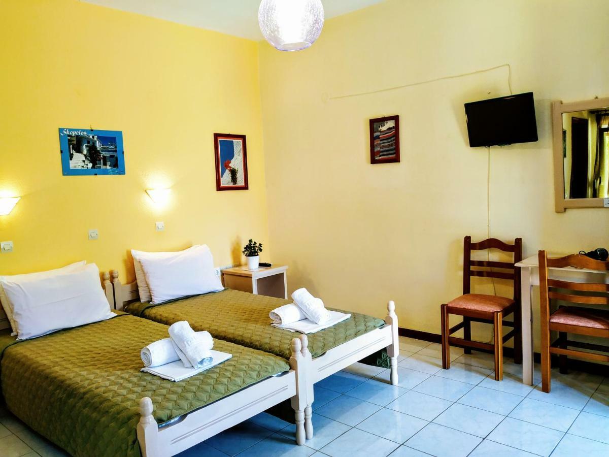 Studios Filippos Skopelos stad Exteriör bild